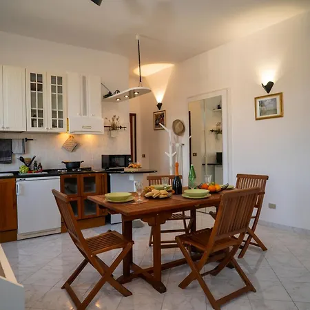 Residenza Maddalena Maggiore Wifi & View Castelveccana