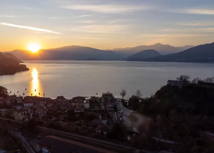 Residenza Maddalena Maggiore Wifi & View 아파트