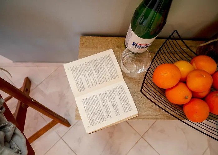 Residenza Maddalena Maggiore Wifi & View 아파트